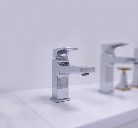 Смеситель для раковины однорычажный Hansgrohe Metropol 32500000 интернет магазин сантехники BATHPOINT