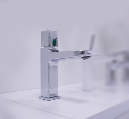 Смеситель Hansgrohe Metropol 32571000 интернет магазин сантехники BATHPOINT